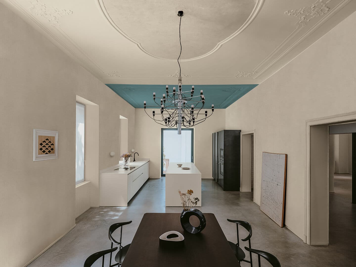 Pareti: Patina KK 78, Soffitto: Absolute KK 38, Battiscopa: Invisibile KK 78